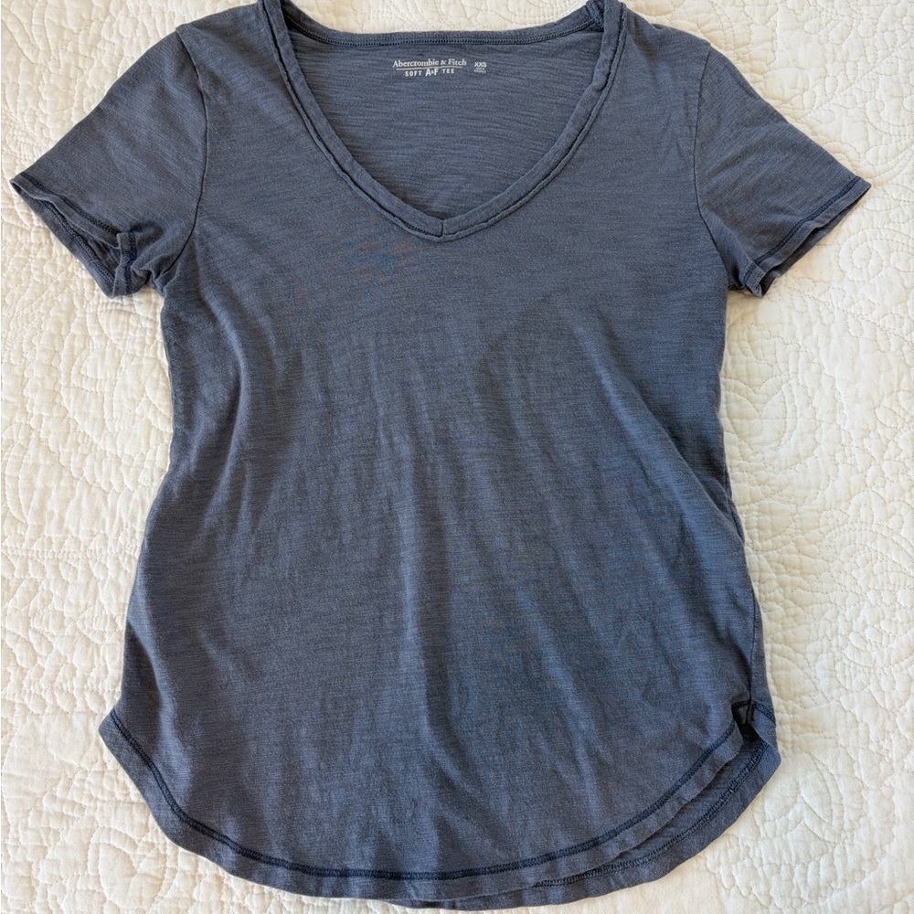 Abercrombie & Fitch XXS Tee